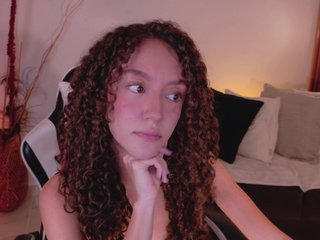 ChloeMoreti Porn Show