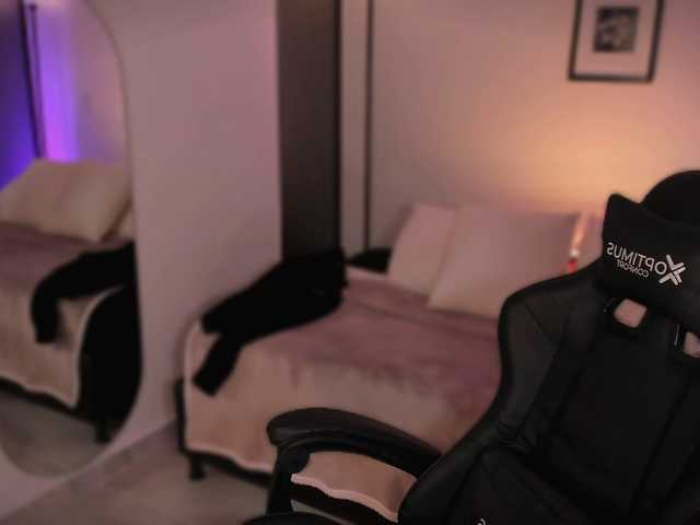 ChloeMoreti live cam on BongaCams