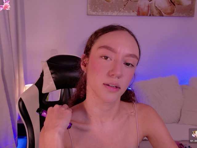 ChloeMoreti live cam on BongaCams