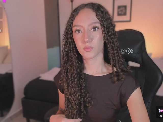 ChloeMoreti live cam on BongaCams