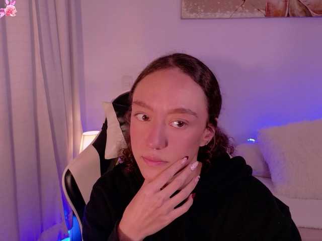 ChloeMoreti live cam on BongaCams