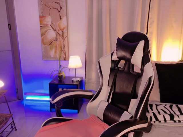 ChloeMoreti live cam on BongaCams