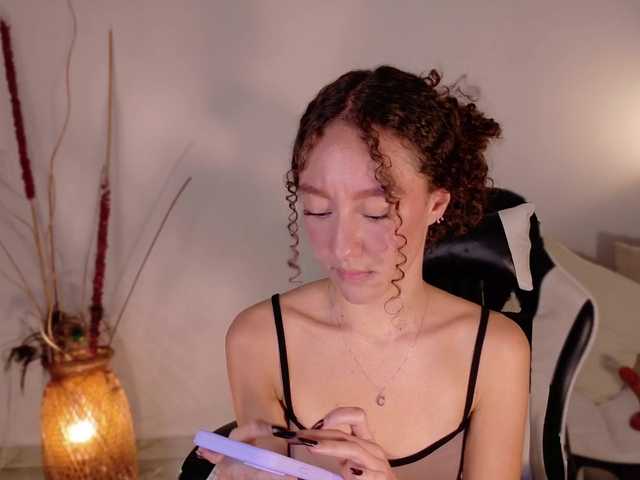 ChloeMoreti