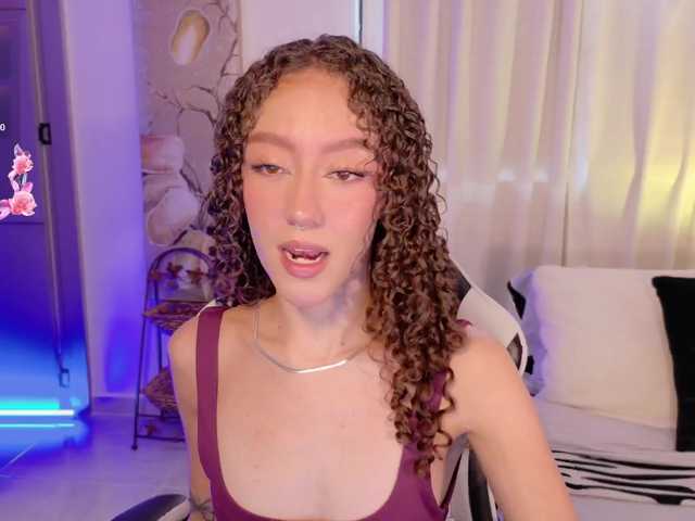 ChloeMoreti live cam on BongaCams
