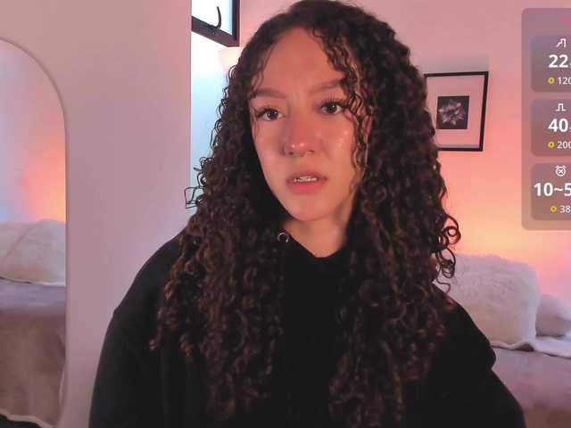 ChloeMoreti live cam on BongaCams