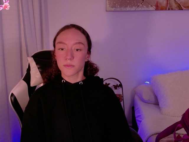 ChloeMoreti live cam on BongaCams