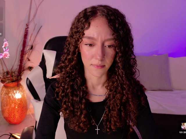 ChloeMoreti's BongaCams show and profile