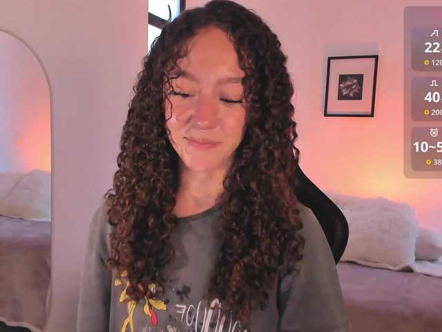 ChloeMoreti live cam on BongaCams