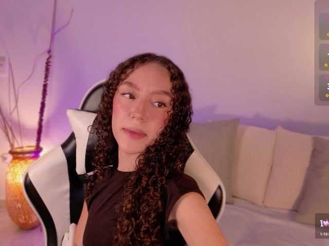 ChloeMoreti live cam on BongaCams