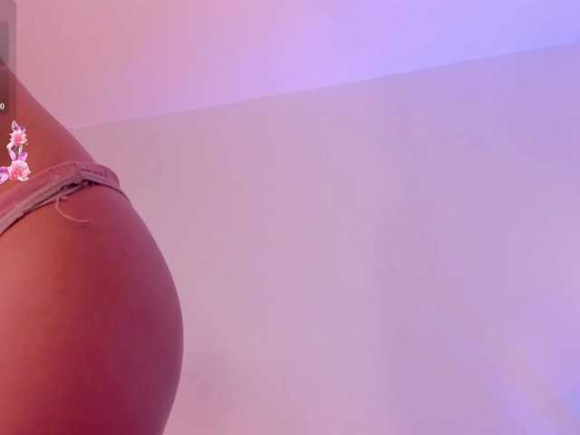 ChloeMoreti's BongaCams show and profile