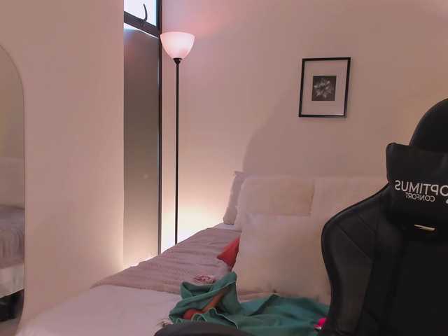 ChloeMoreti live cam on BongaCams