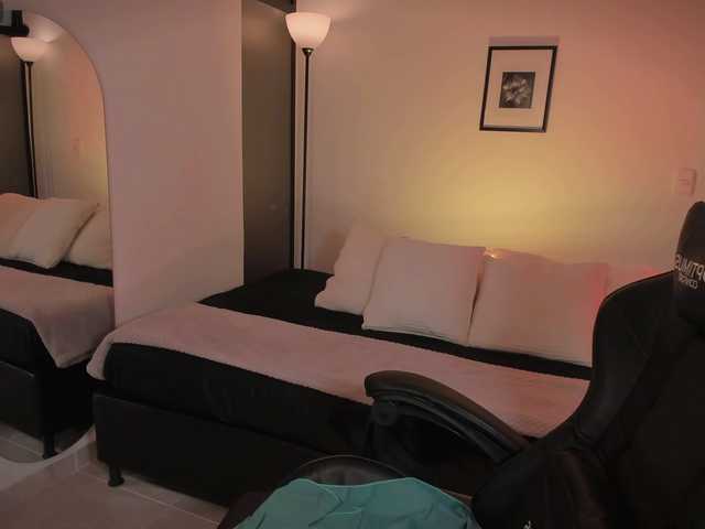 ChloeMoreti live cam on BongaCams