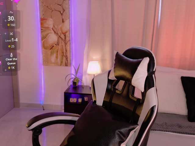 ChloeMoreti live cam on BongaCams