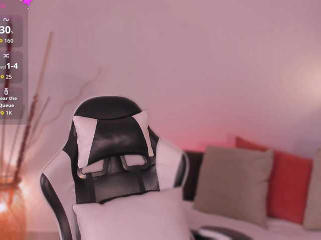 ChloeMoreti live cam on BongaCams
