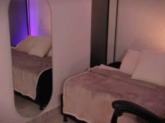 ChloeMoreti live cam on BongaCams