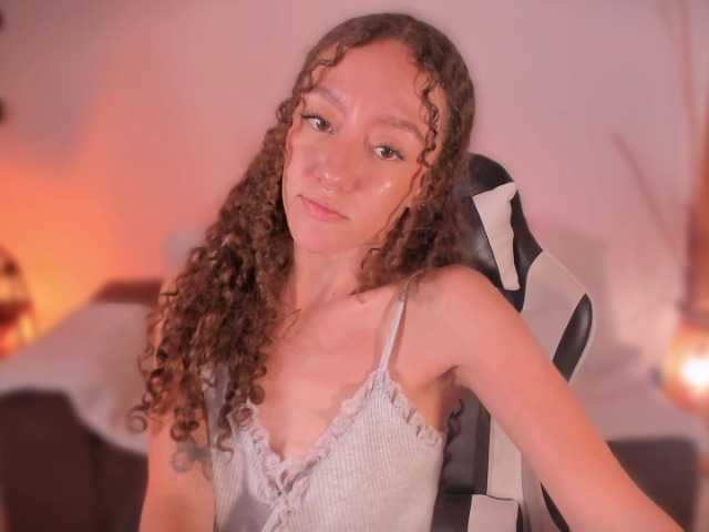 ChloeMoreti live cam on BongaCams