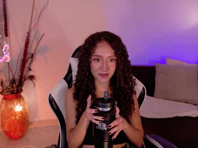 ChloeMoreti's BongaCams show and profile