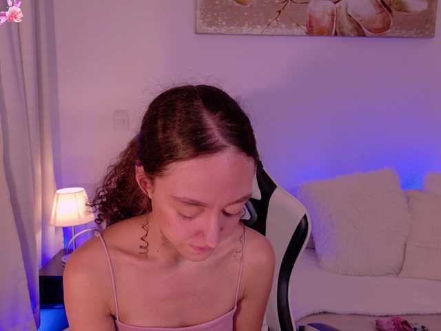 ChloeMoreti live cam on BongaCams