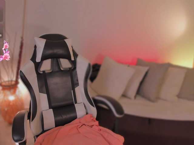ChloeMoreti live cam on BongaCams