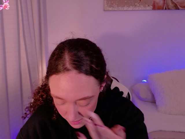 ChloeMoreti live cam on BongaCams