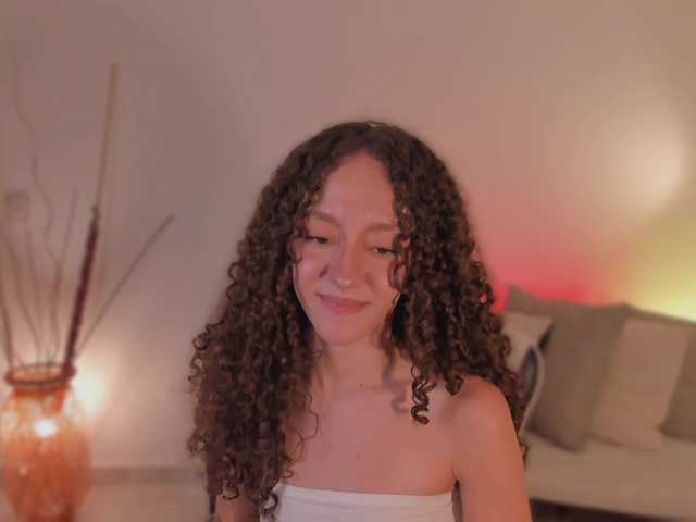 ChloeMoreti live cam on BongaCams
