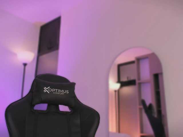 ChloeMoreti live cam on BongaCams