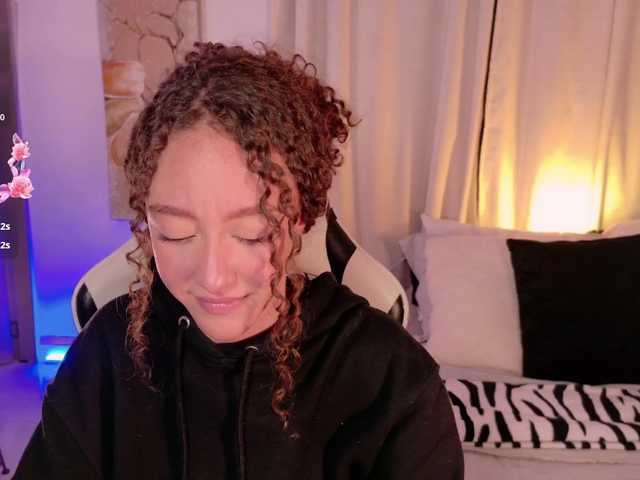 ChloeMoreti live cam on BongaCams
