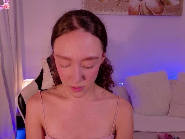 ChloeMoreti live cam on BongaCams