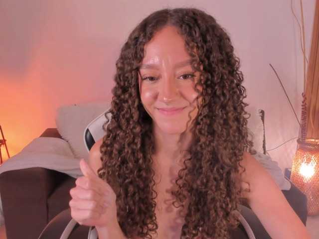 ChloeMoreti live cam