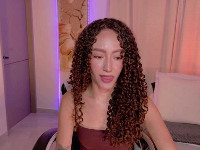 ChloeMoreti live cam on BongaCams