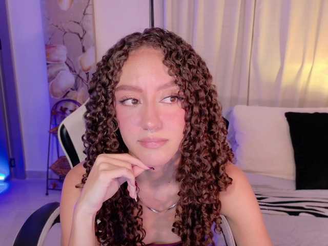 ChloeMoreti live cam on BongaCams