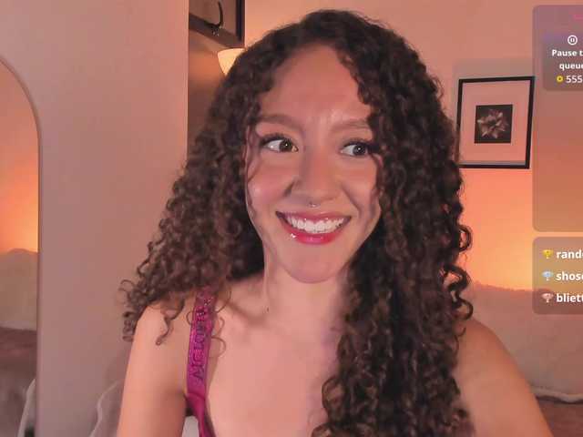 ChloeMoreti live cam on BongaCams