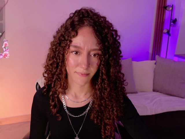 ChloeMoreti's BongaCams show and profile