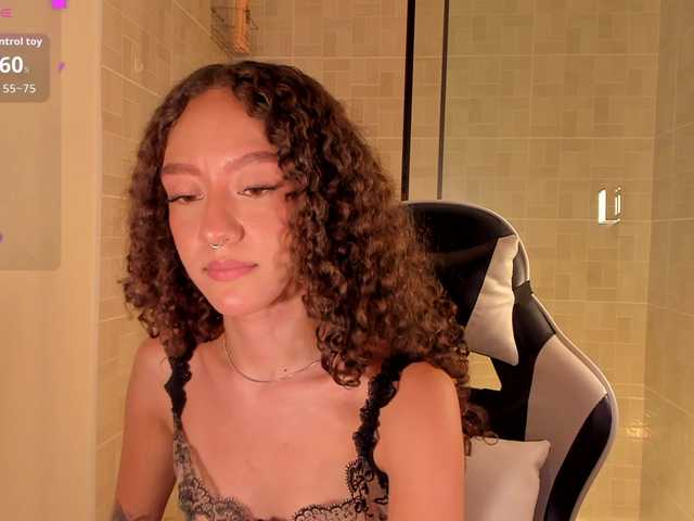 ChloeMoreti Live Cam on BongaCams