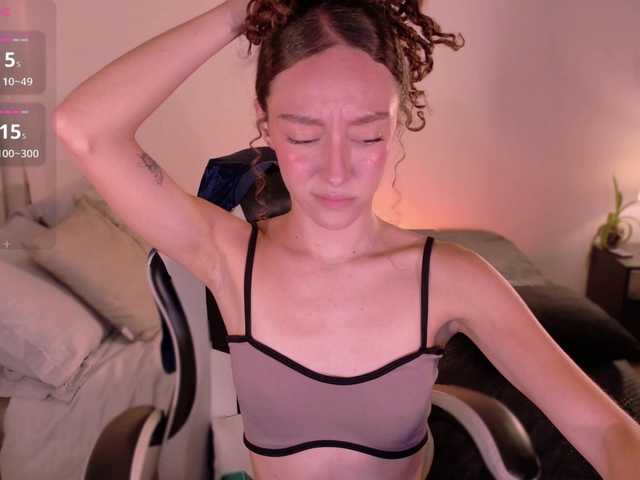 ChloeMoreti live cam on BongaCams