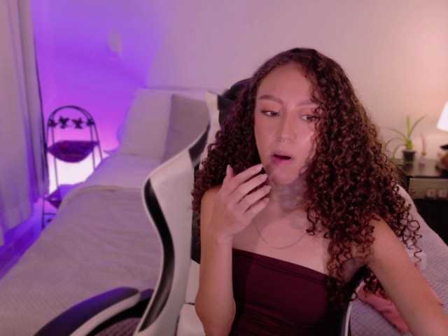 ChloeMoreti live cam on BongaCams