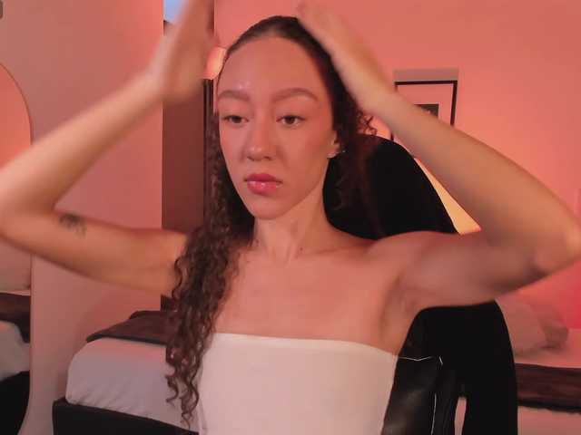 ChloeMoreti live cam on BongaCams