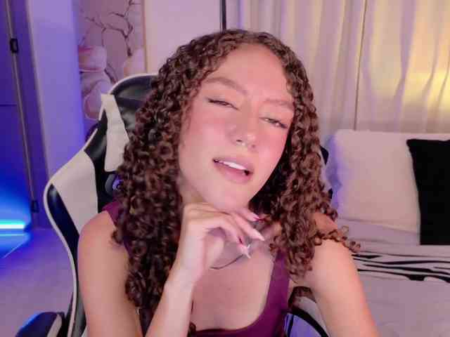 ChloeMoreti webcam