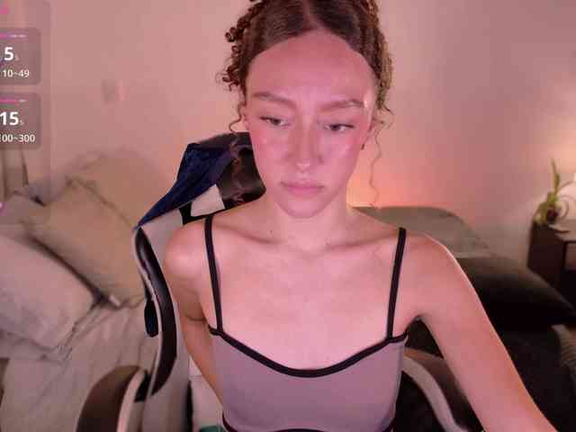 ChloeMoreti webcam