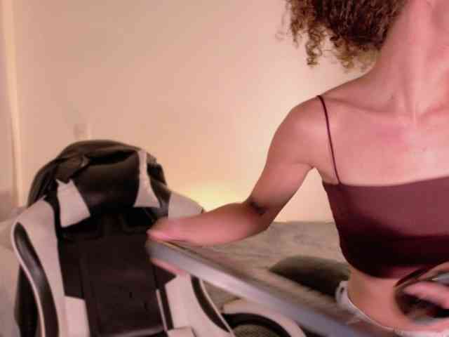ChloeMoreti Live Webcam on BongaCams