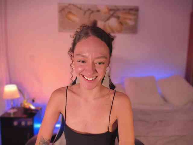 ChloeMoreti webcam