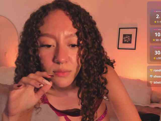 ChloeMoreti webcam