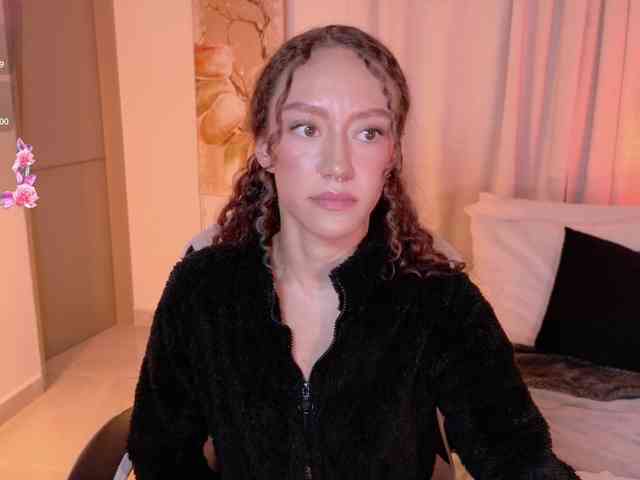 ChloeMoreti webcam