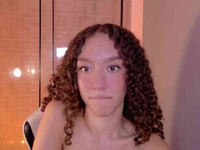 ChloeMoreti