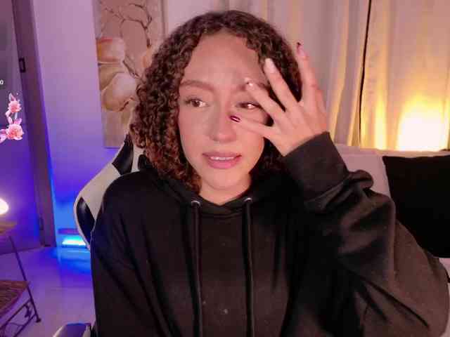 ChloeMoreti webcam