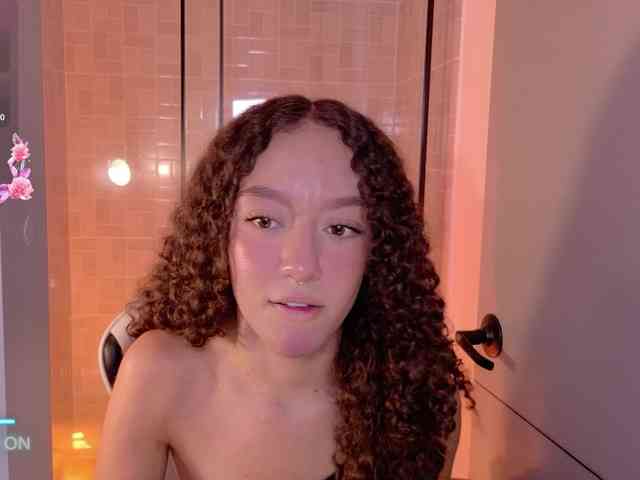 ChloeMoreti
