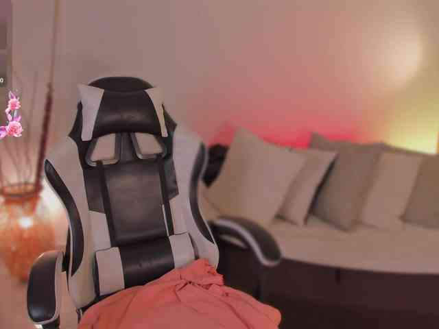 ChloeMoreti webcam