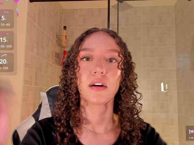ChloeMoreti webcam