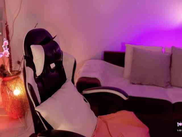 ChloeMoreti webcam
