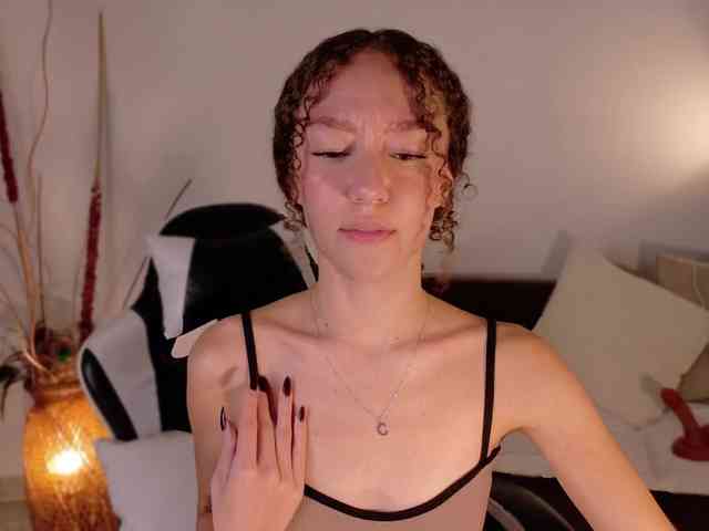 ChloeMoreti